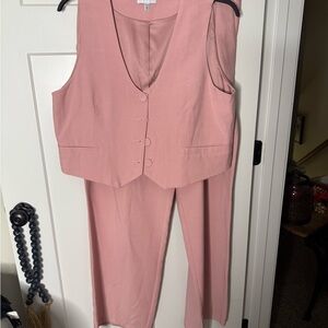 Lucy Paris Pink Pantsuit Elegant Business Attire